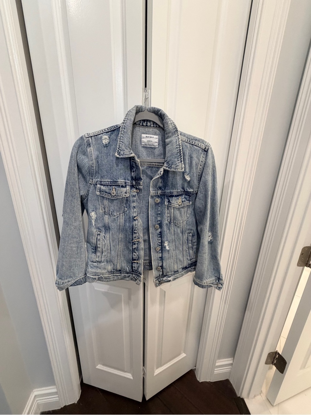 Old Navy Light Wash Distressed Denim Jacket - Women
